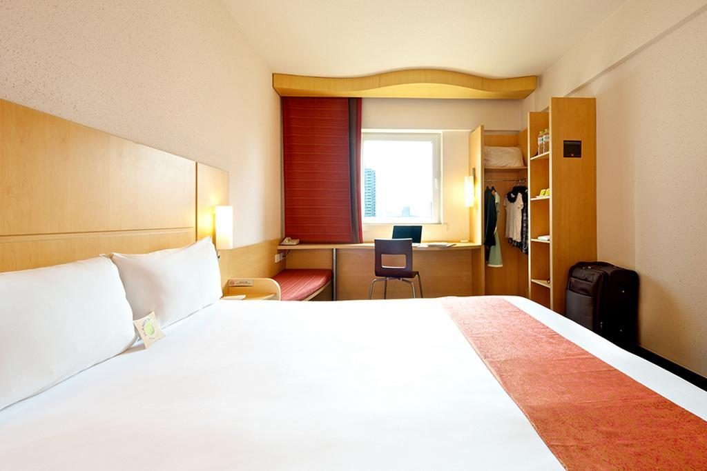 Ibis Leshan City Center Buitenkant foto