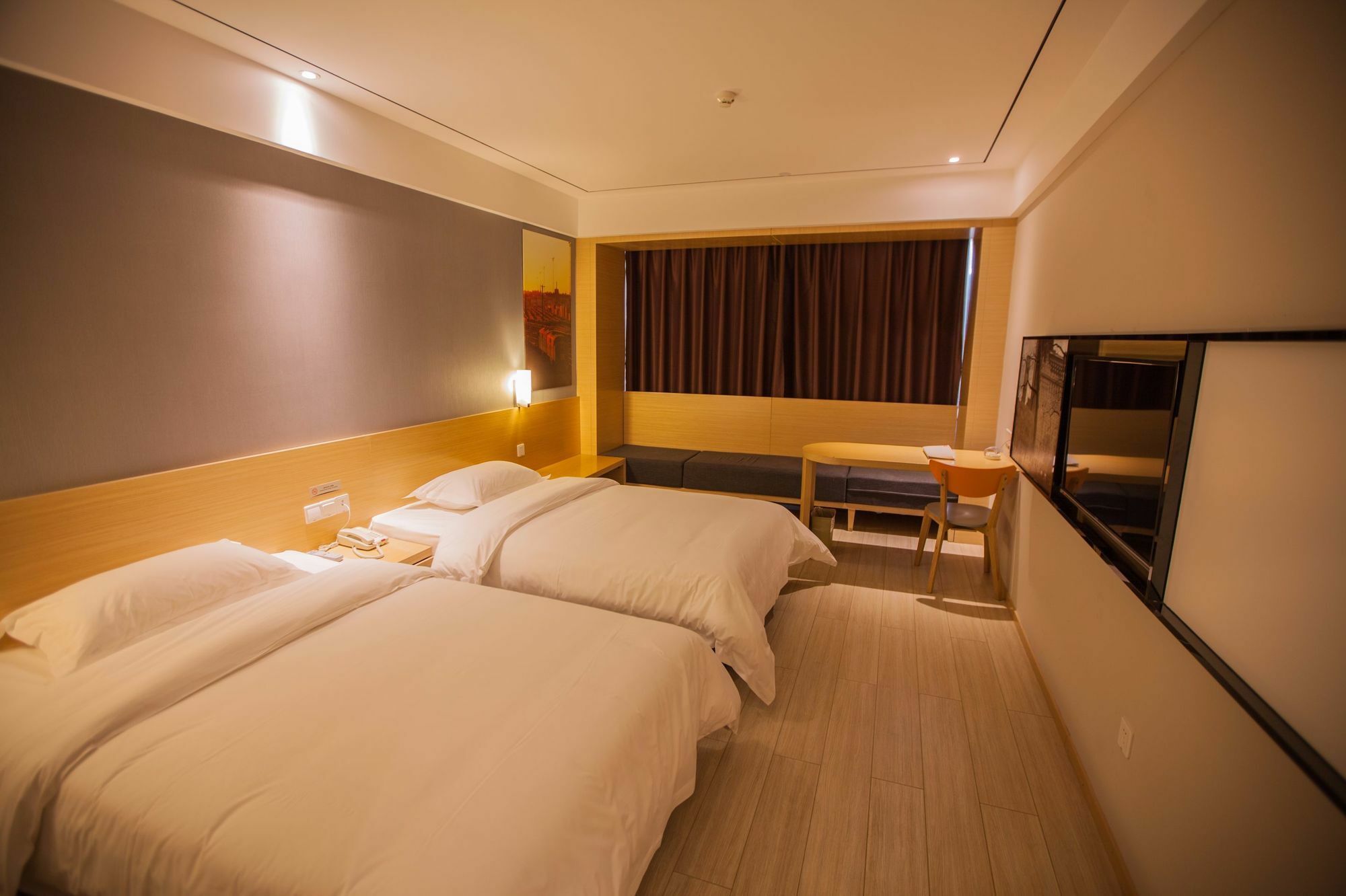 Ibis Leshan City Center Buitenkant foto