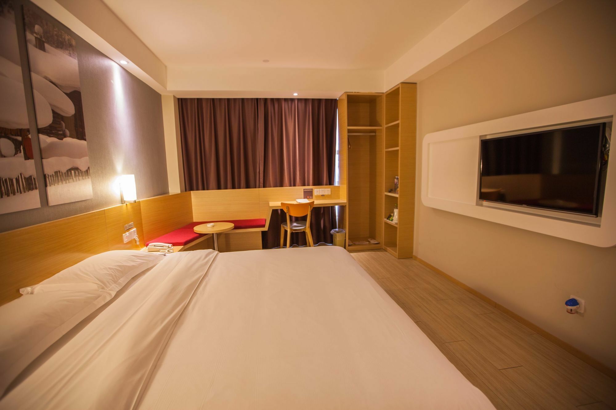 Ibis Leshan City Center Buitenkant foto