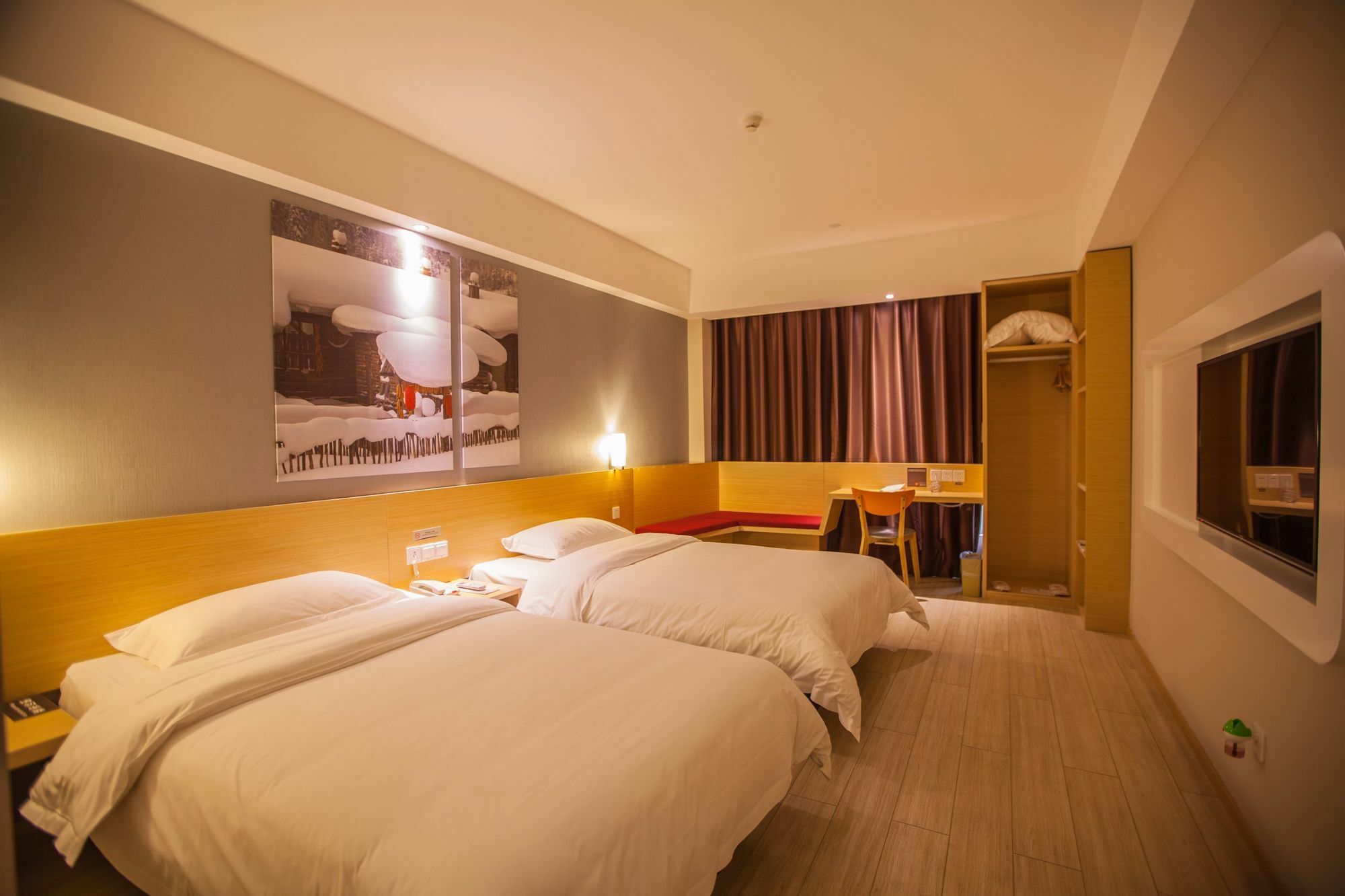 Ibis Leshan City Center Buitenkant foto