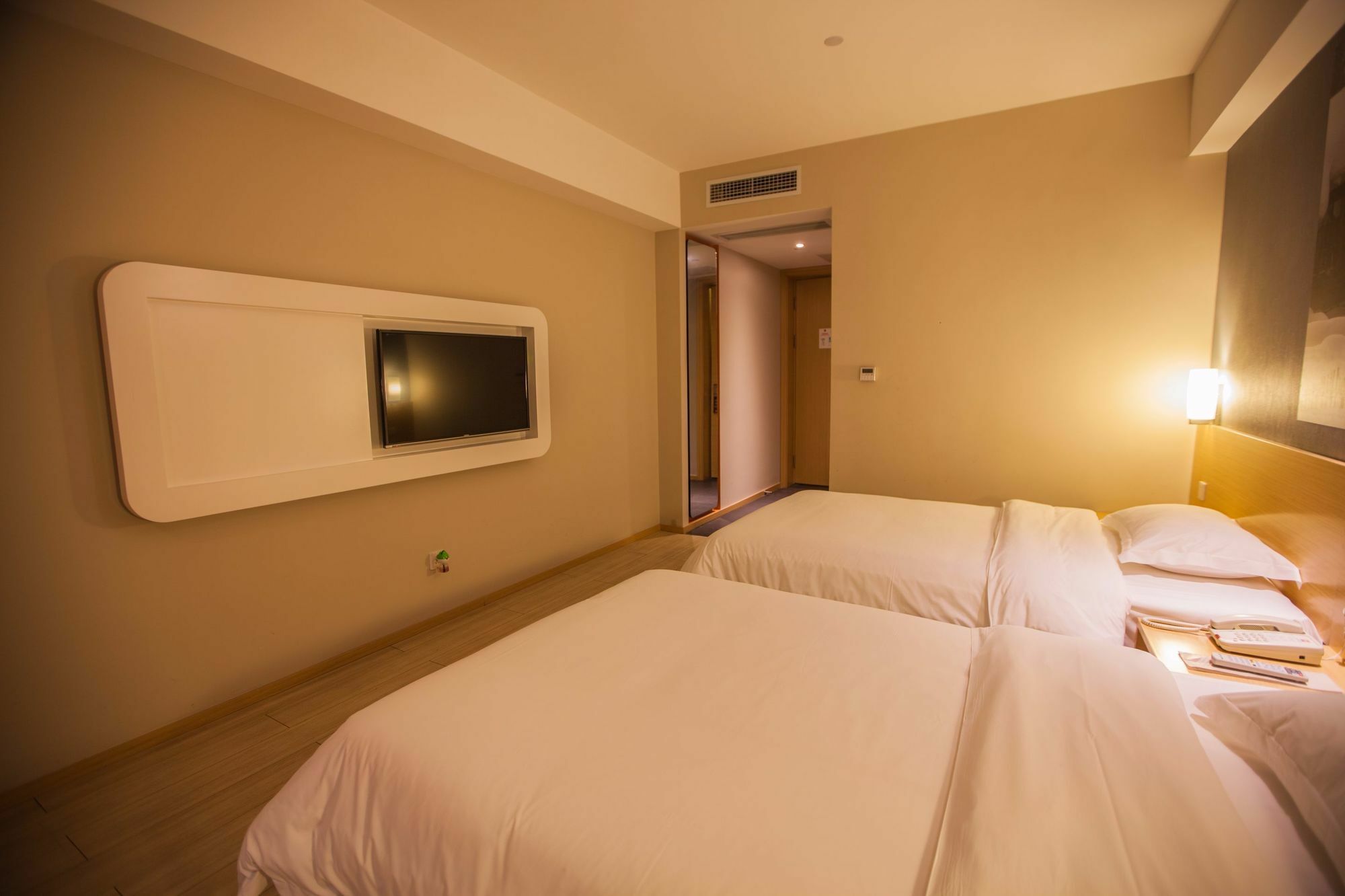 Ibis Leshan City Center Buitenkant foto