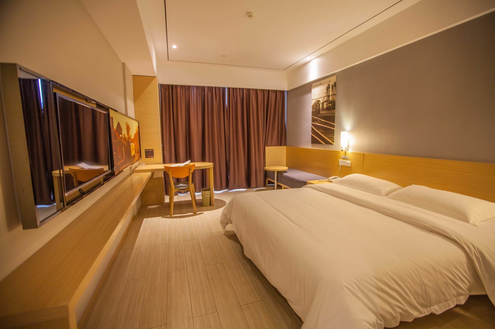 Ibis Leshan City Center Buitenkant foto